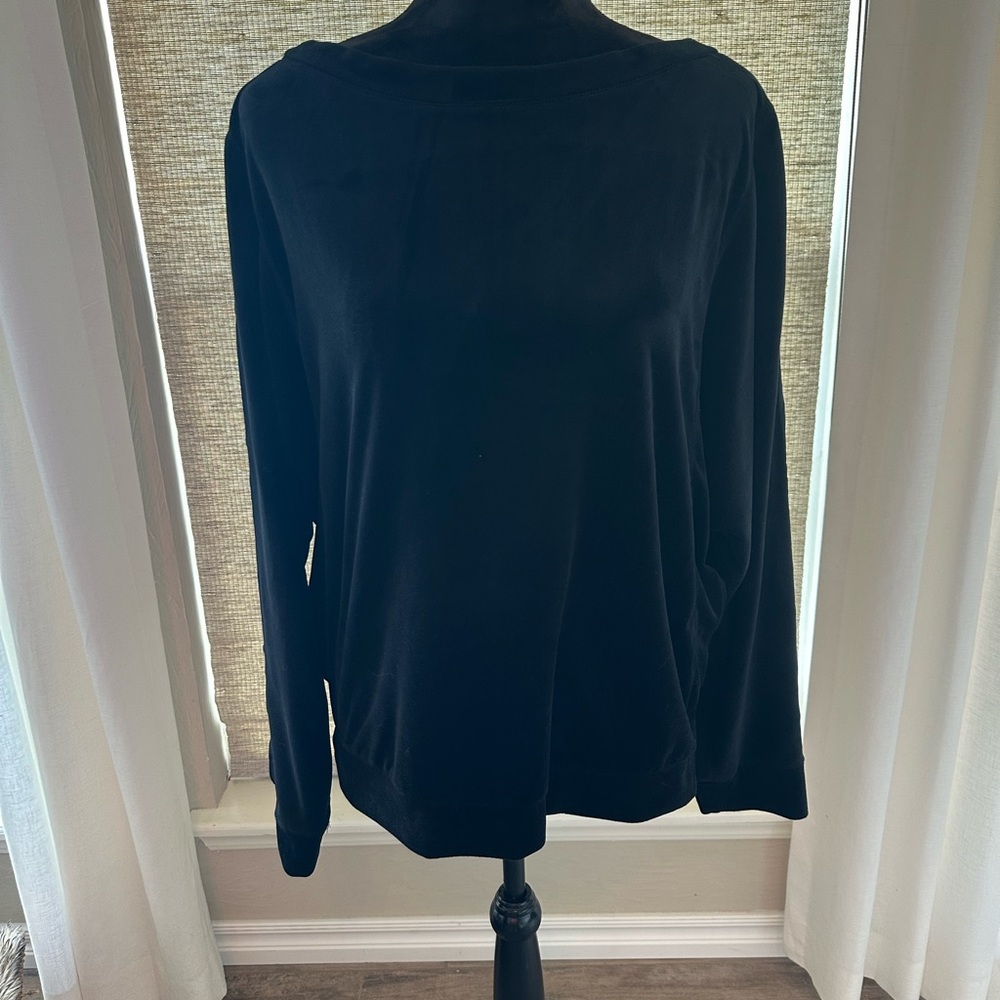 Max Studio Classic Velveteen Black Top